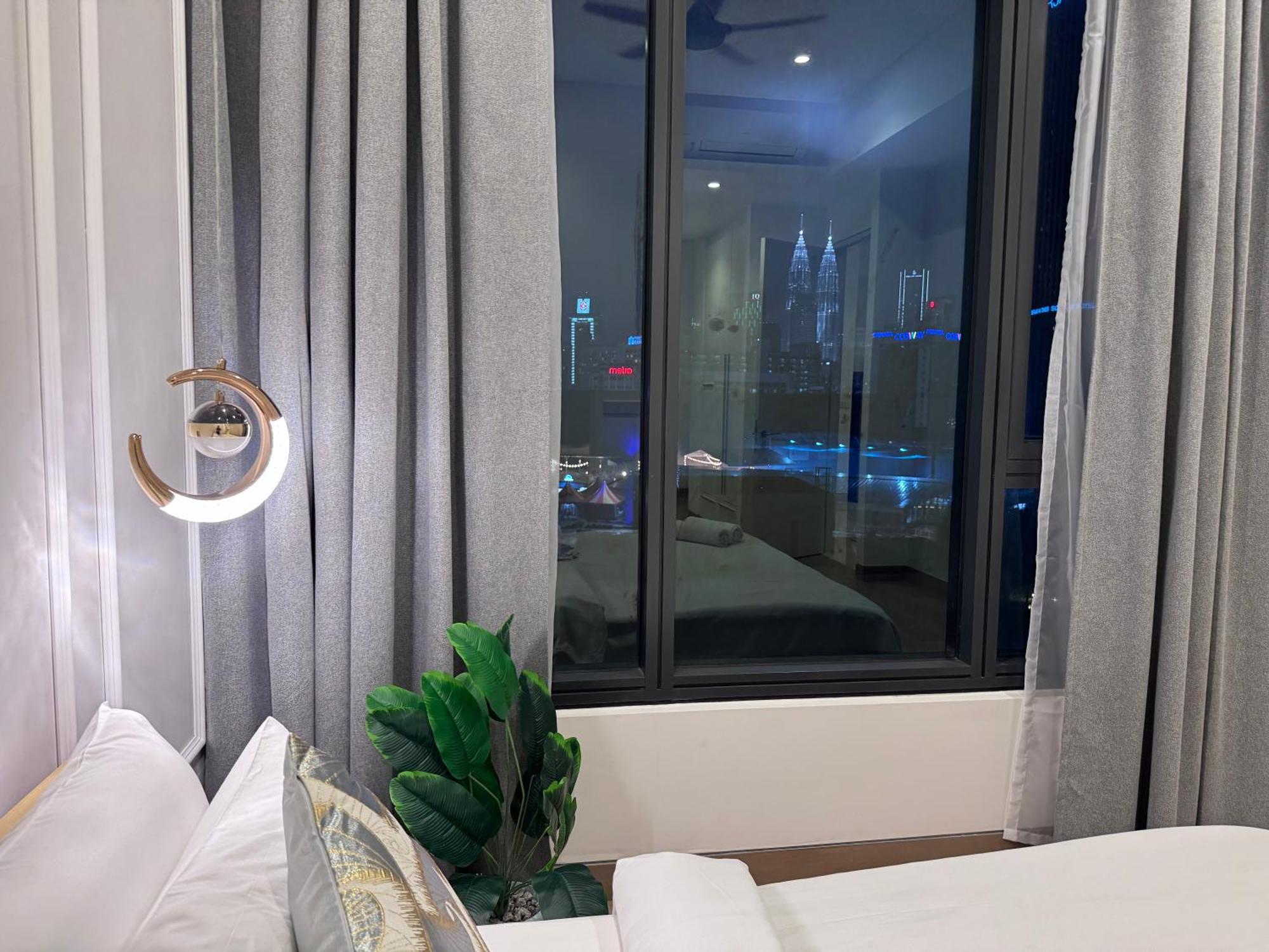Infinity Pool Suite Bukit Bintang Lalaport Bbcc Kuala Lumpur Dış mekan fotoğraf